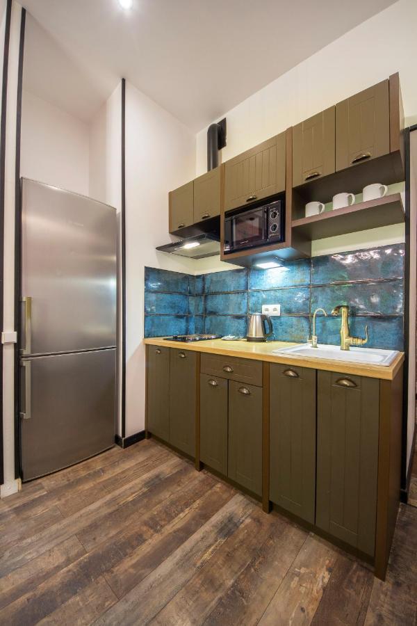 Self Check-In Apartments Near Landscape Alley Kiev Luaran gambar
