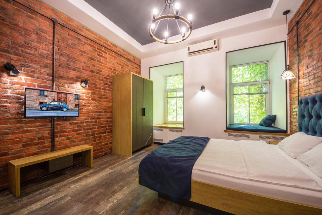 Self Check-In Apartments Near Landscape Alley Kiev Luaran gambar
